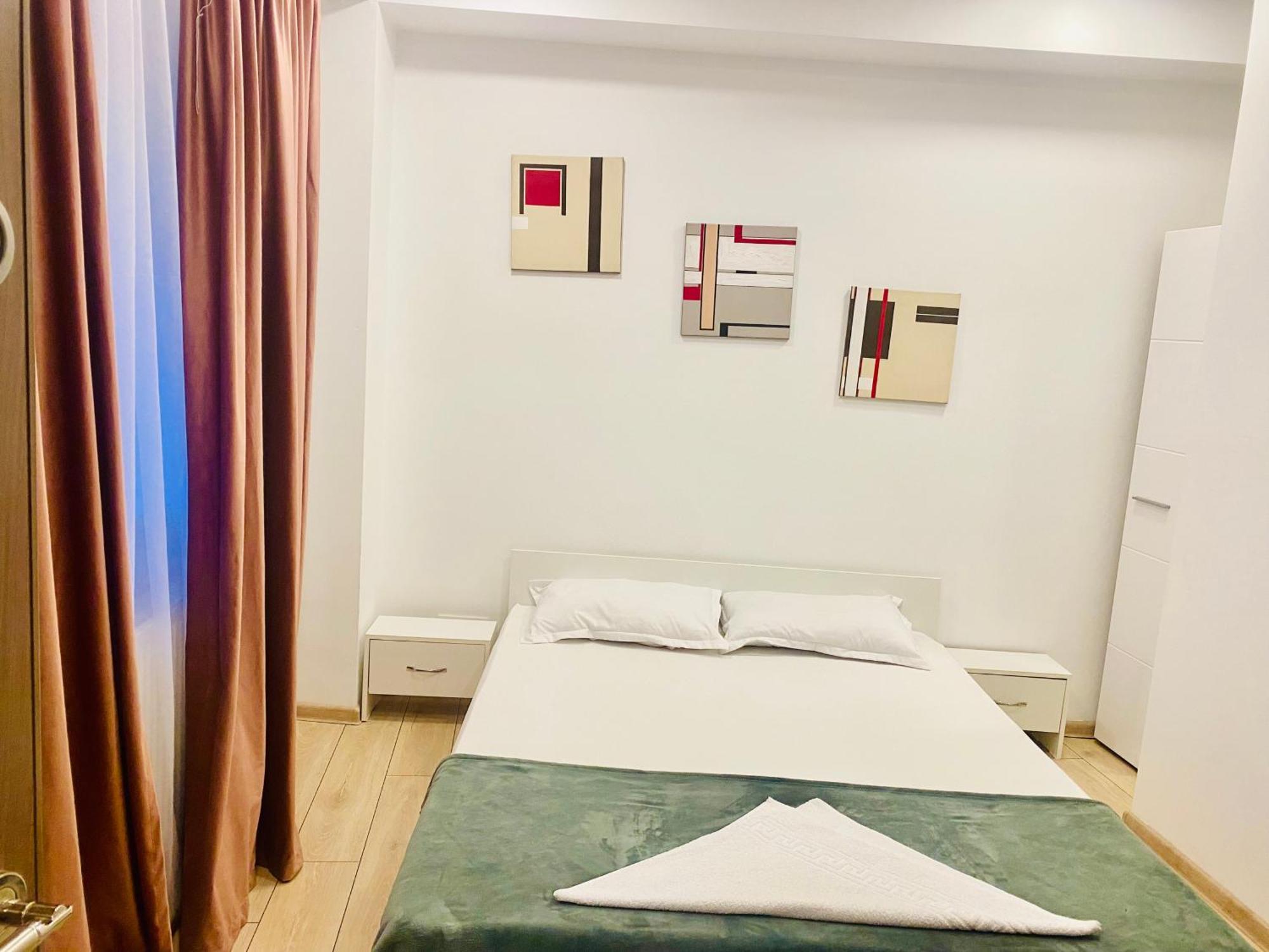بيت شباب Cazan House بوخارست المظهر الخارجي الصورة