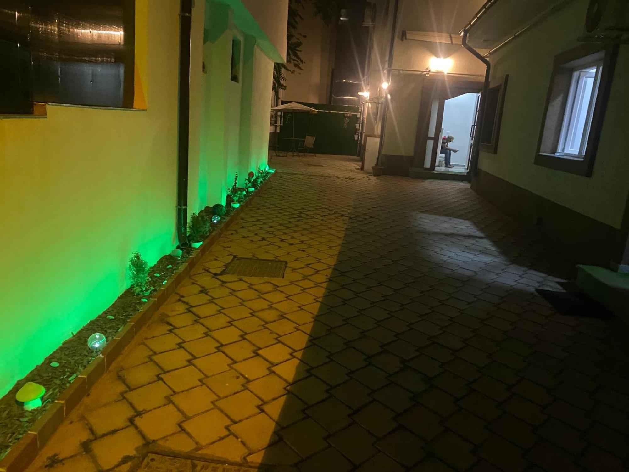 بيت شباب Cazan House بوخارست المظهر الخارجي الصورة